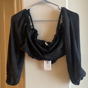 Women’s Black long sleeved shirt